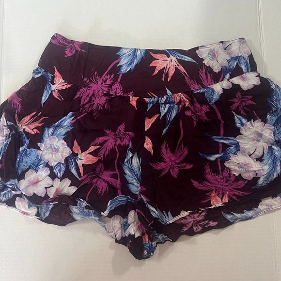 American Eagle Floral Flowy Shorts - Picture 4 of 6